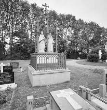 Afbeelding van "Sint Werenfriduskerk, Rooms-Katholieke begraafplaats in Workum"